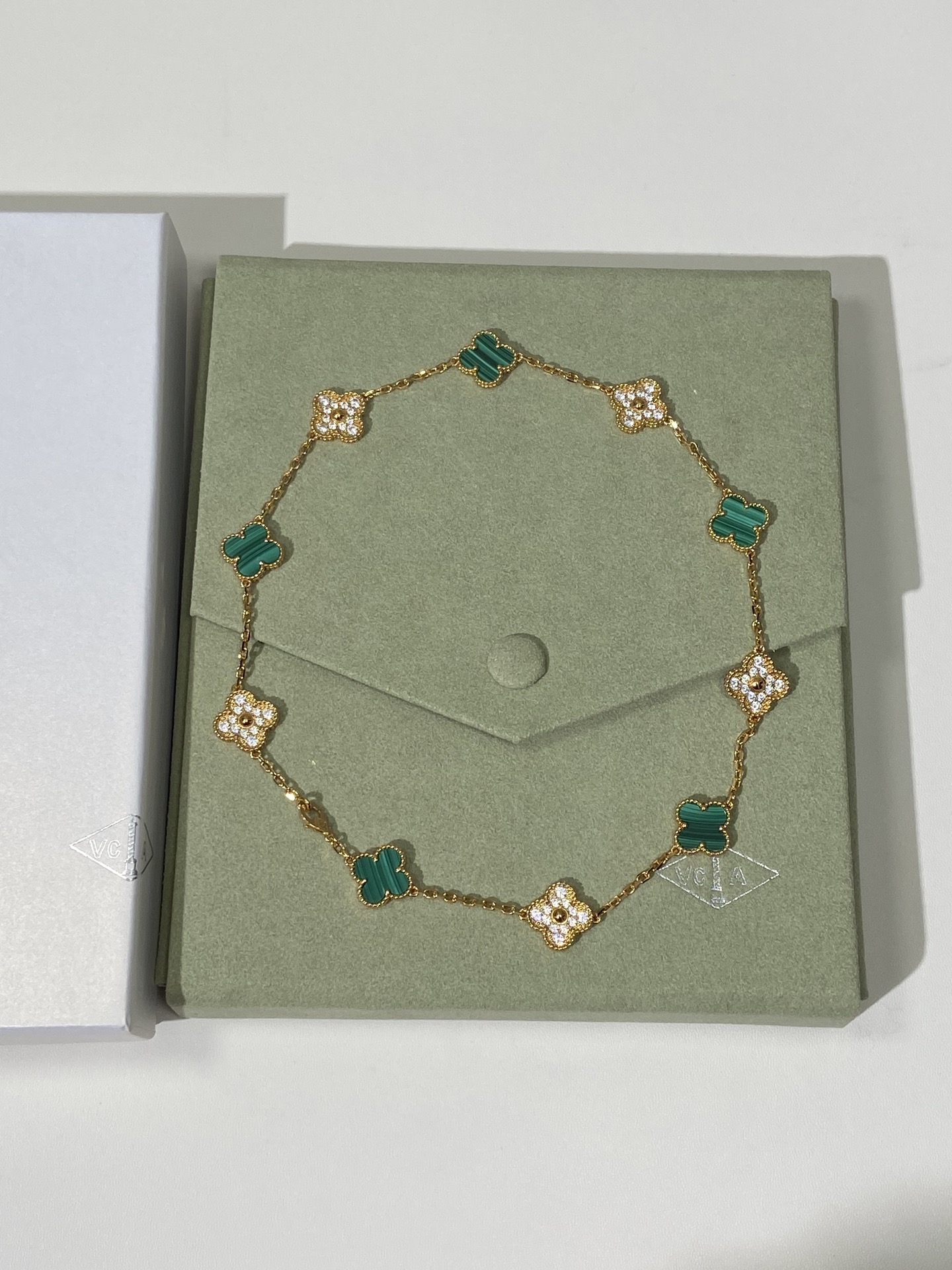 Van Cleef & Arpels Vintage Alhambra 10 Motifs Malachite & Diamond Alternating Necklace