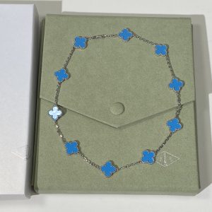 Van Cleef & Arpels Vintage Alhambra 10 Motifs Turquoise Necklace