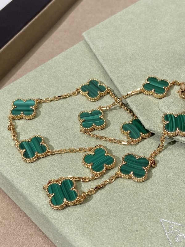 Luxury Inspired Jewelry Vintage Alhambra 10 Motifs Malachite Necklace - Image 3