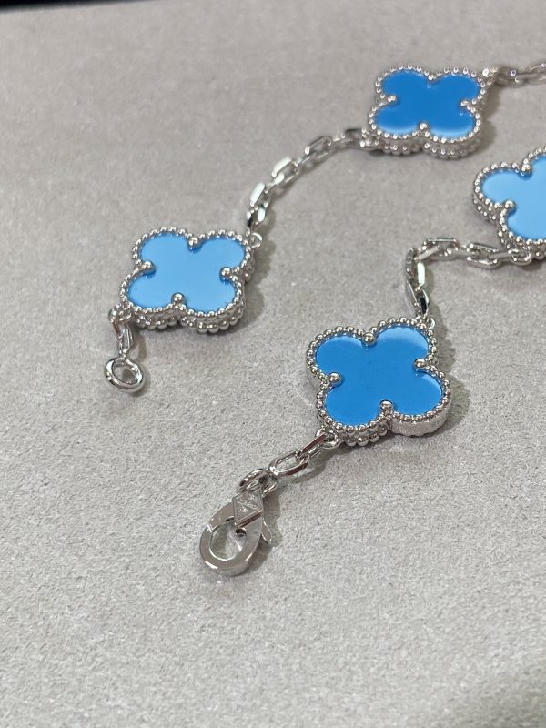 Luxury Inspired Jewelry Vintage Alhambra 5 Motifs Turquoise & Diamond Bracelet (White Gold Tone) - Image 4
