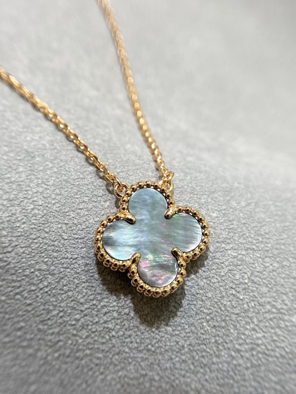 Luxury Inspired Jewelry Vintage Alhambra Grey Mother-of-Pearl Necklace - Image 4