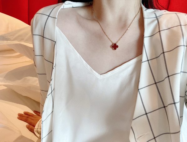 Luxury Inspired Jewelry Vintage Alhambra Carnelian Clover Necklace - Image 7