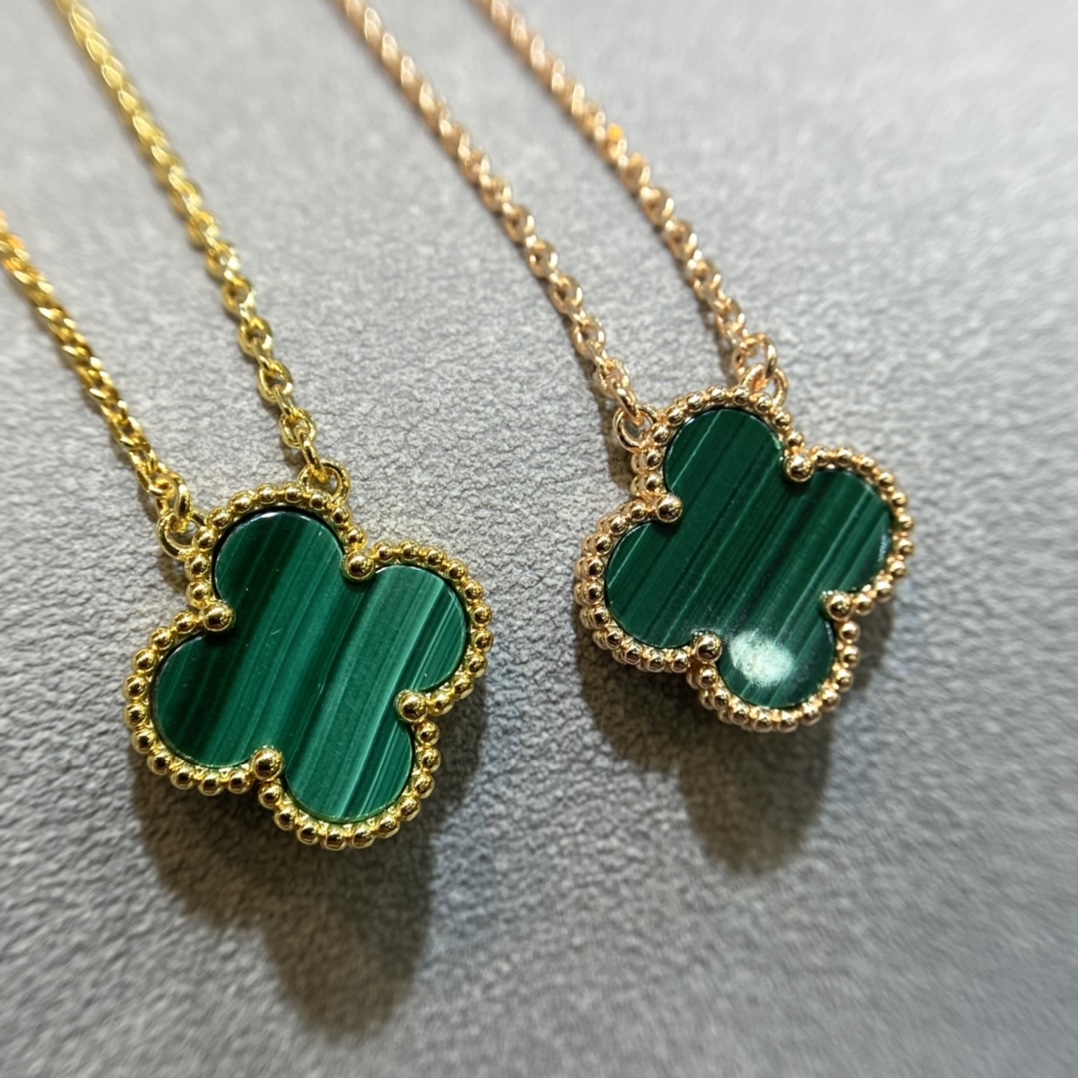 Van Cleef & Arpels Vintage Alhambra Malachite Clover Necklace