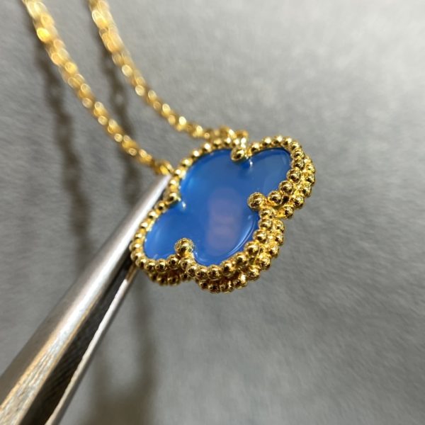 Luxury Inspired Jewelry Vintage Alhambra Blue Chalcedony Clover Necklace - Image 6