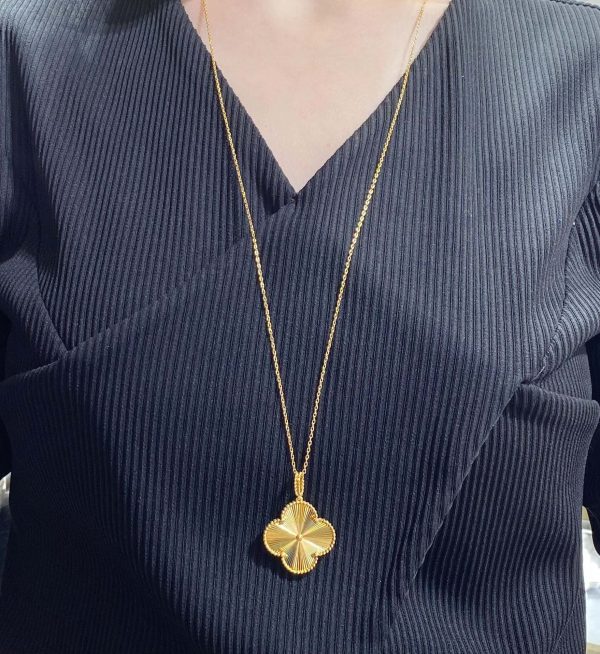 Luxury Inspired Jewelry Vintage Alhambra Large Guilloché Clover Necklace - Image 8
