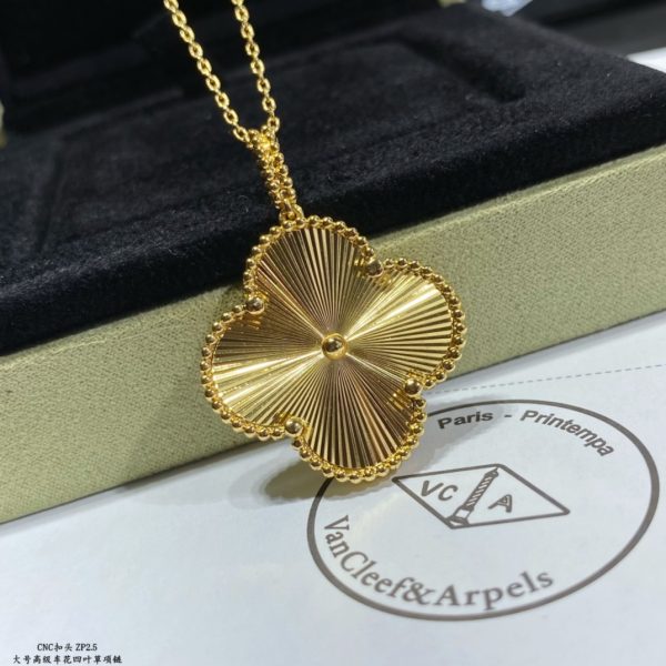 Luxury Inspired Jewelry Vintage Alhambra Large Guilloché Clover Necklace - Image 7