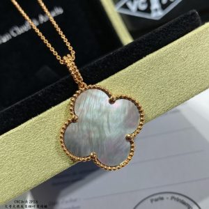 Van Cleef & Arpels Vintage Alhambra Large Grey Mother-of-Pearl Clover Necklace