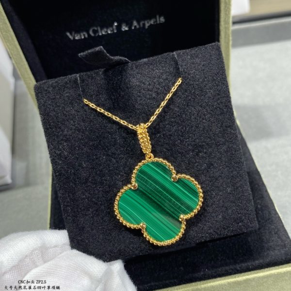 Luxury Inspired Jewelry Vintage Alhambra Large Natural Malachite Clover Necklace - Image 5