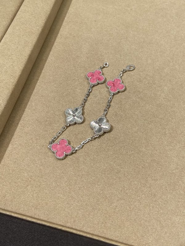 Luxury Inspired Jewelry Vintage Alhambra 5 Motifs Pink Ceramic & Guilloché Bracelet (Silver Tone) - Image 3