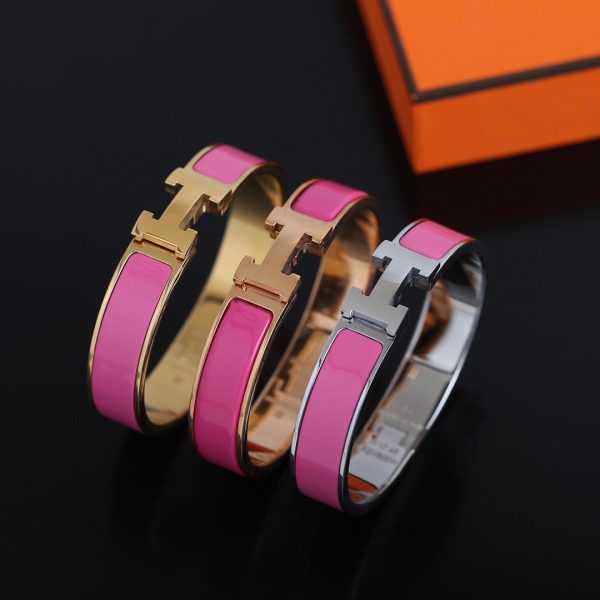 H Style Inspired Jewelry Clic H Bracelet Collection - Image 4