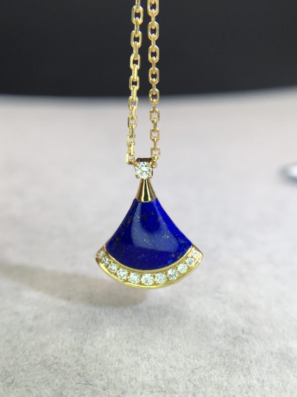 Divas' Dream Small Lapis Lazuli Pendant Necklace - Image 4