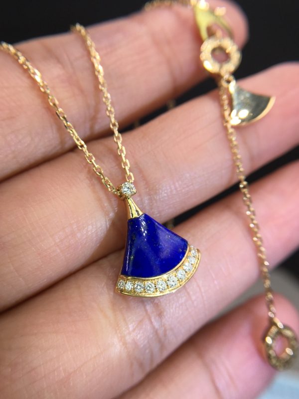 Divas' Dream Small Lapis Lazuli Pendant Necklace - Image 5