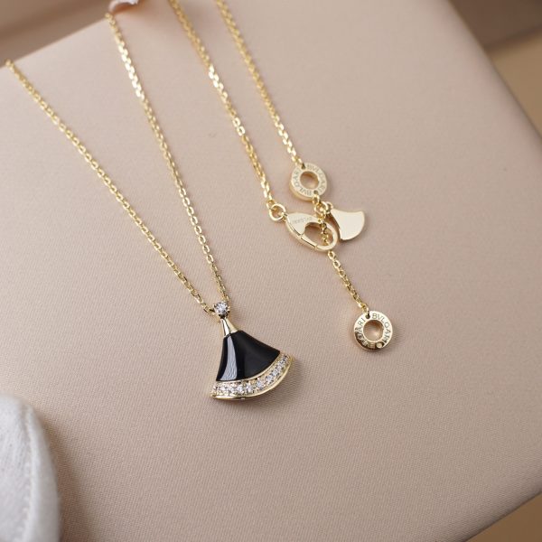 Divas' Dream Black Onyx Fan Pendant Necklace (Premium Craftsmanship, Thick Gold Plated) - Image 5