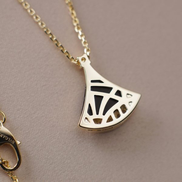 Divas' Dream Black Onyx Fan Pendant Necklace (Premium Craftsmanship, Thick Gold Plated) - Image 4