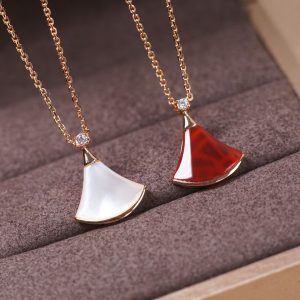 Divas' Dream Small Fan Pendant Necklace (Premium Craftsmanship, Thick Gold Plated, 2 Colors)