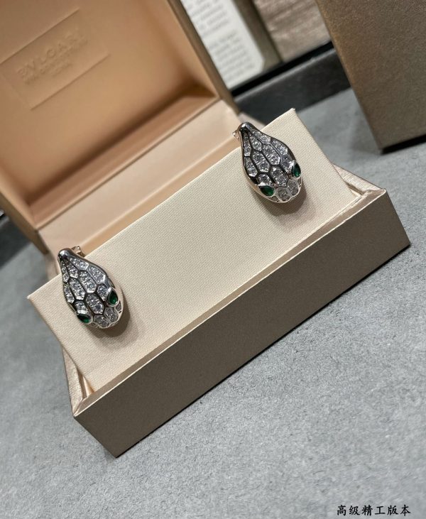Serpenti Full Crystal Snake Head Stud Earrings (Premium Craftsmanship, 3 Colors) - Image 2