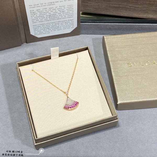 Divas' Dream Pink Gradient Fan Pendant Necklace - Image 3