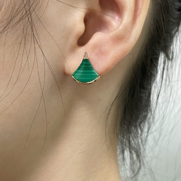 Divas' Dream Fan Stud Earrings (Premium Craftsmanship, 2 Colors) - Image 6