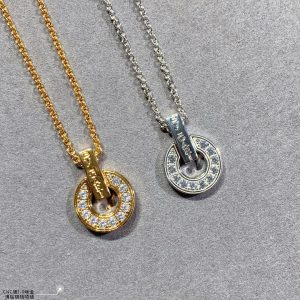 Parentesi Full Crystal Pendant Necklace (Premium CNC Craftsmanship, 2 Finishes)