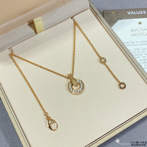 Parentesi Full Crystal Pendant Necklace (Premium CNC Craftsmanship, 2 Finishes) - Image 2