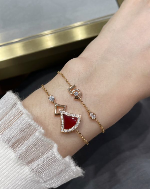 Divas' Dream Fan Charm Bracelet (Premium Craftsmanship, 3 Colors) - Image 5