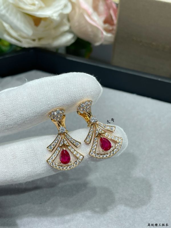 Italian Luxury Jewelry Divas' Dream Fan Drop Earrings Collection (Premium Craftsmanship, Multiple Variations) - Image 11