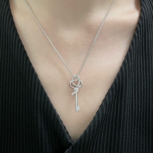 Heart Tag Style Jewelry Knot Key Pendant Necklace (Premium V-Gold Version, 2 Finishes) - Image 5