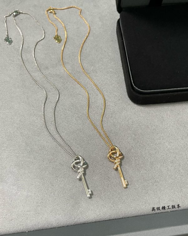 Heart Tag Style Jewelry Knot Key Pendant Necklace (Premium V-Gold Version, 2 Finishes) - Image 2