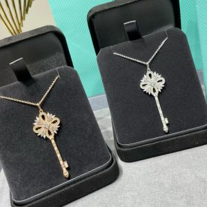 New York Style Jewelry Enchant Key Pendant Necklace (Premium S925 Version, 2 Finishes)