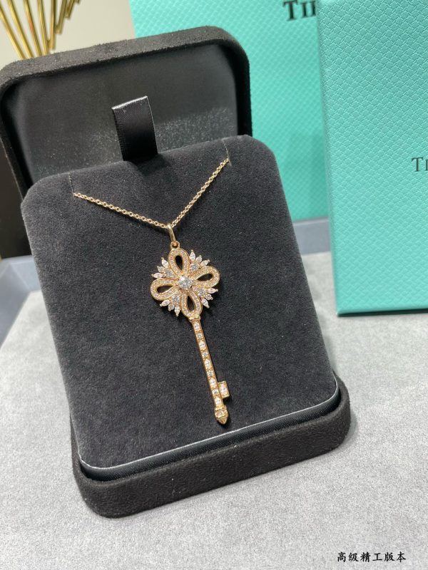 New York Style Jewelry Enchant Key Pendant Necklace (Premium S925 Version, 2 Finishes) - Image 4