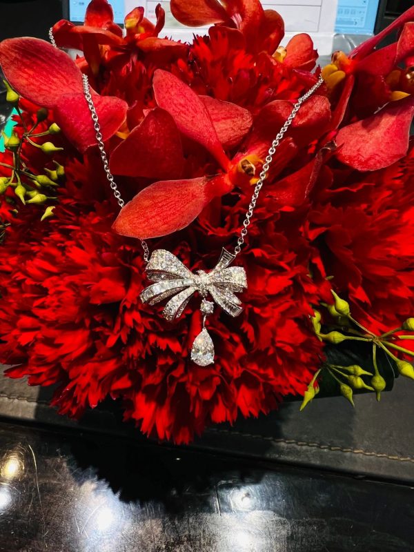 Bow & Teardrop Pendant Necklace (Premium Version) - Image 7